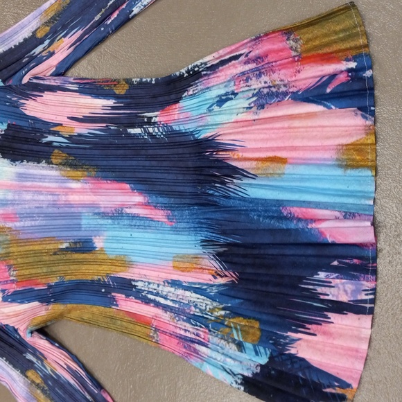 Milano Multi-Colored, Super Stretchy, Abstract, 3/4 Sleeve Shirt - Picture 4 of 11